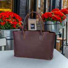 تحميل الصورة إلى المعرض ، Sac Cabas Ischia by Ted Lapidus : Un Classique &Eacute;l&eacute;gant et Intemporel, , Sac &Atilde;&nbsp; Elle, Sac, BAGAGE, TED LAPIDUS JACQUES ESTEREL, STEVE MADDEN